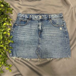 Wild Fable Mini Cropped Distressed Denim Jean Skirt Size 12 Womens